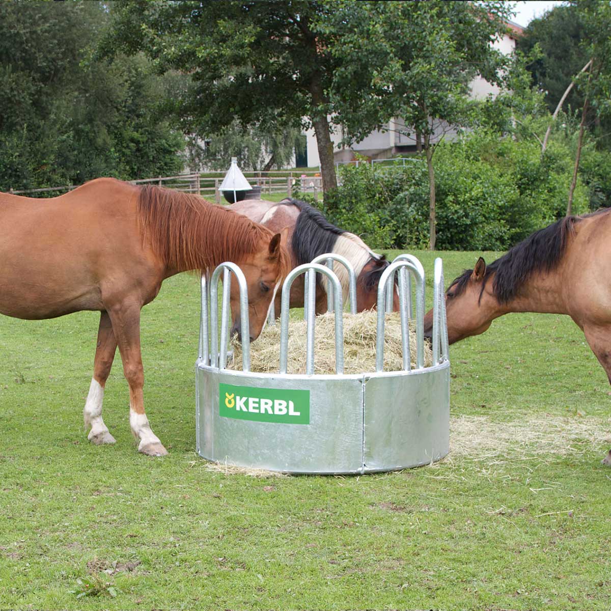 Kerbl suport rotund cu 8 locuri de hrănire a cailor